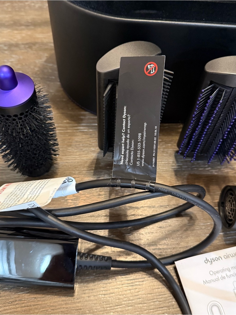 Dyson Airwrap – Excellent Condition! - Picture 4 of 16